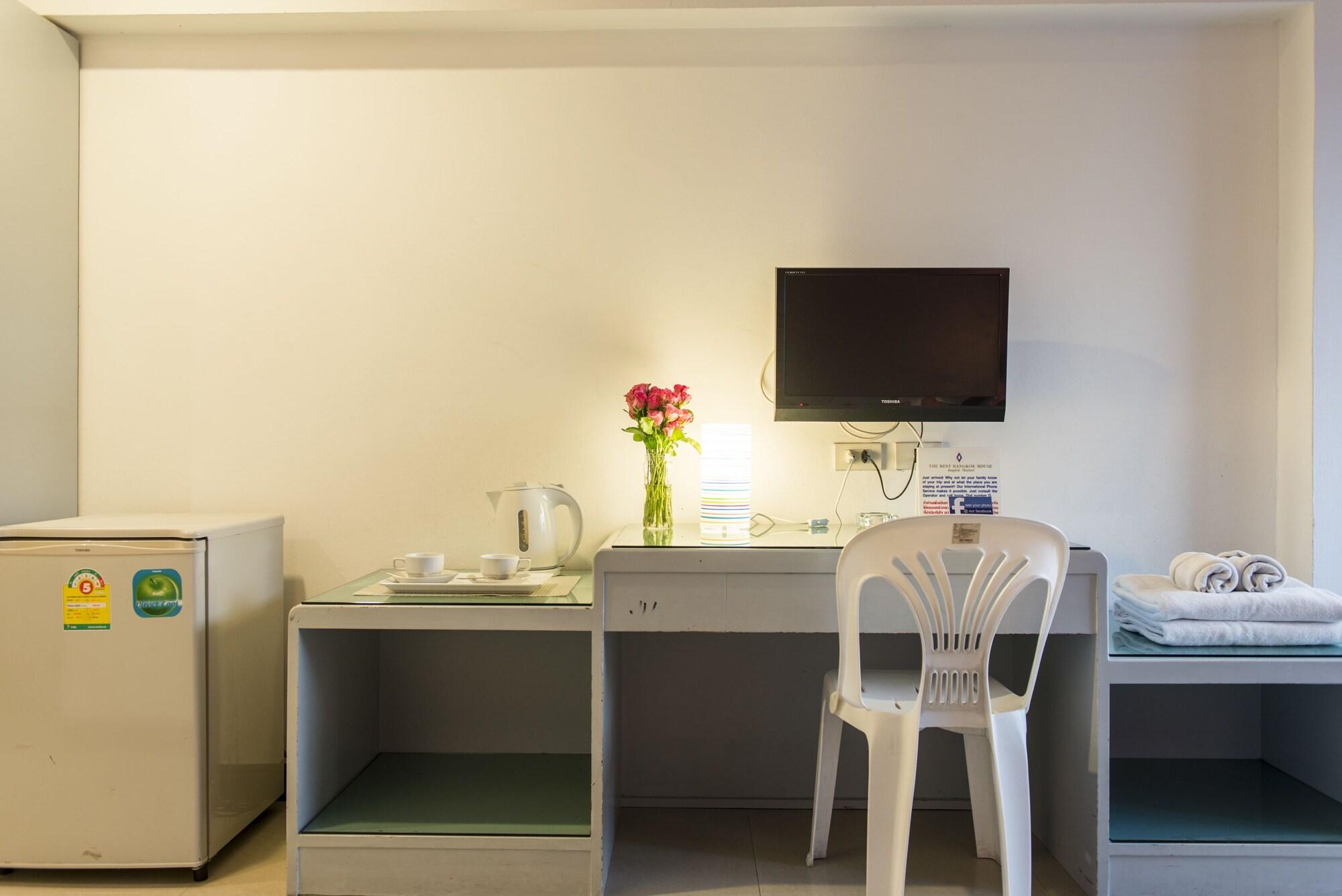A-2 House Hostel Bangkok Bagian luar foto