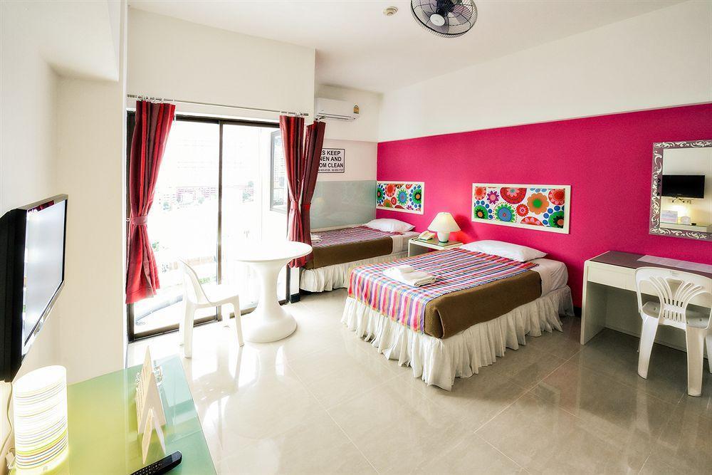 A-2 House Hostel Bangkok Bagian luar foto