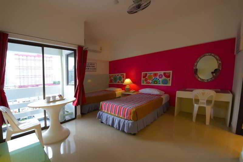 A-2 House Hostel Bangkok Bagian luar foto