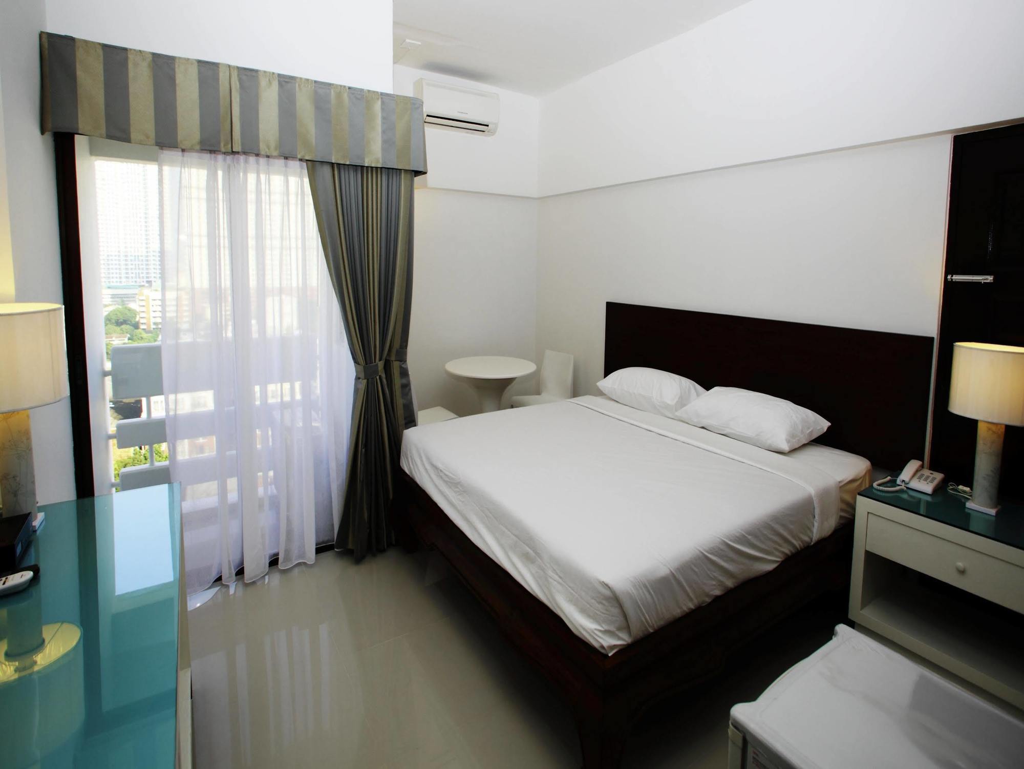 A-2 House Hostel Bangkok Bagian luar foto