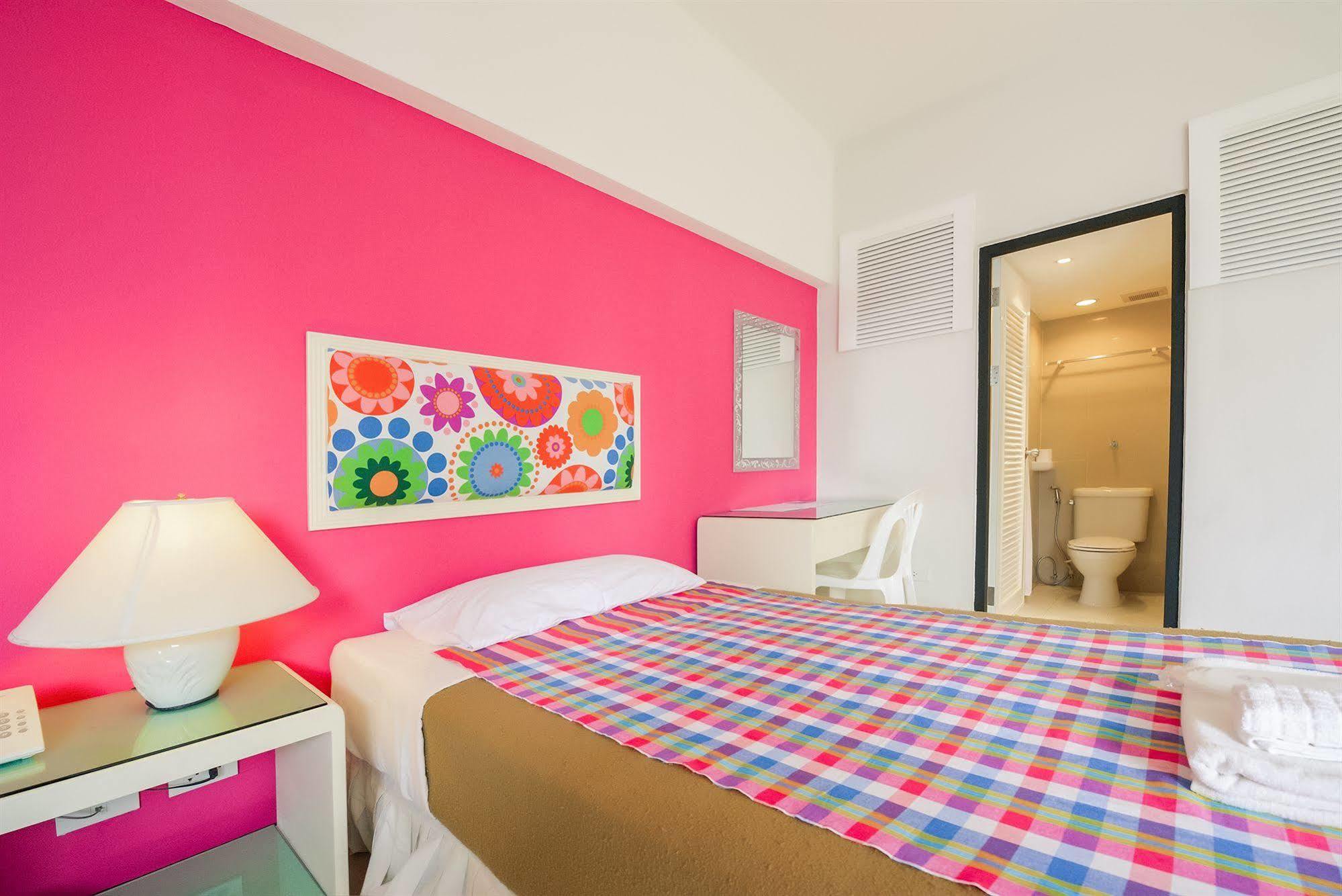 A-2 House Hostel Bangkok Bagian luar foto